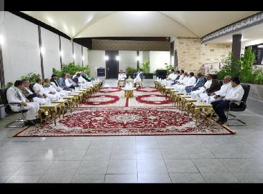 د. عبدالله العليمي عضو مجلس القيادة الرئاسي يلتقي بقيادات التكتل الوطني للأحزاب والمكونات السياسية