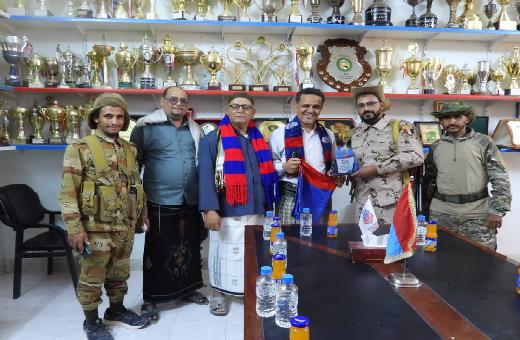 سيئون: اللواء عمار طامش يكرّم نادي سيئون عقب تتويج ناشئيه بلقب كأس حضرموت لأندية الوادي