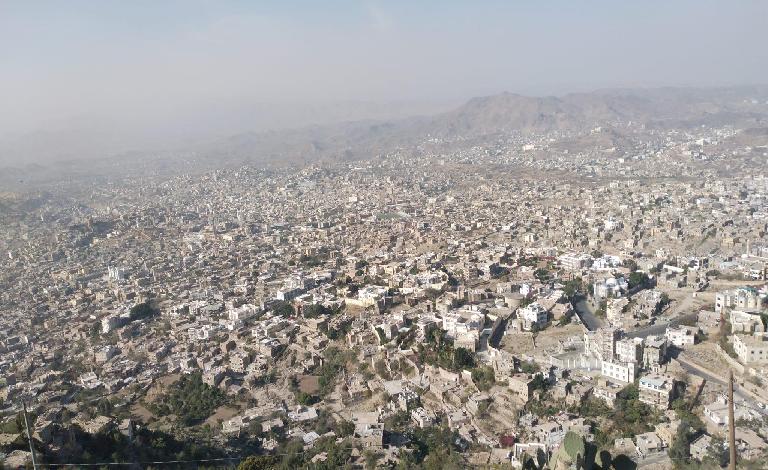 محور تعز يعلن إفشال هجوم للمليشيات بجبهة الدفاع الجوي ومصرع 8 حوثيين