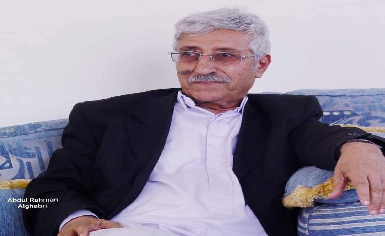 وفاة شاعر اليمن الكبير الدكتور عبدالعزيز المقالح