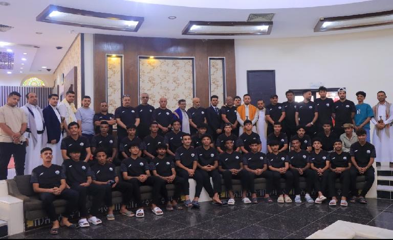 مأرب: وزارة الشباب والرياضة تقيم مأدبة غداء لبعثة المنتخب الوطني الأولمبي تحت 23 عامًا