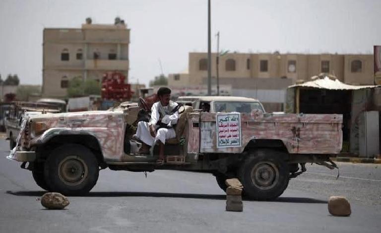 مليشيات الحوثي تخطف إمام مسجد في البيضاء وتغلق مركزاً لتحفيظ القرآن في إب